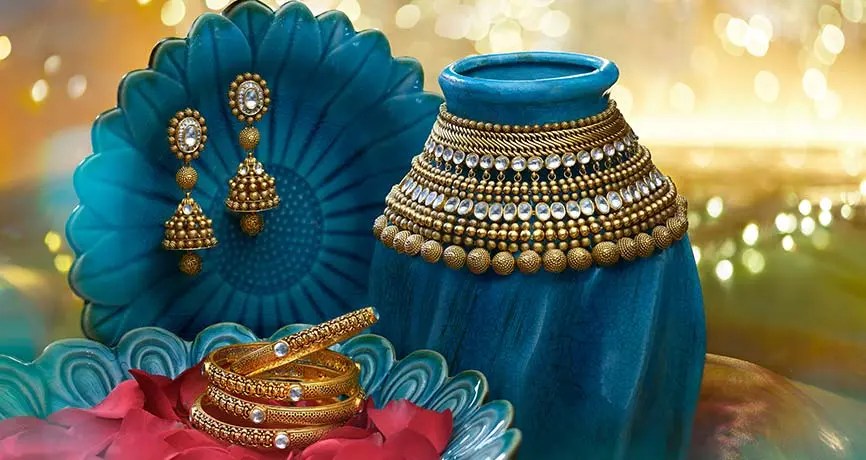 Diamond Necklace Types to help you steal the spotlight